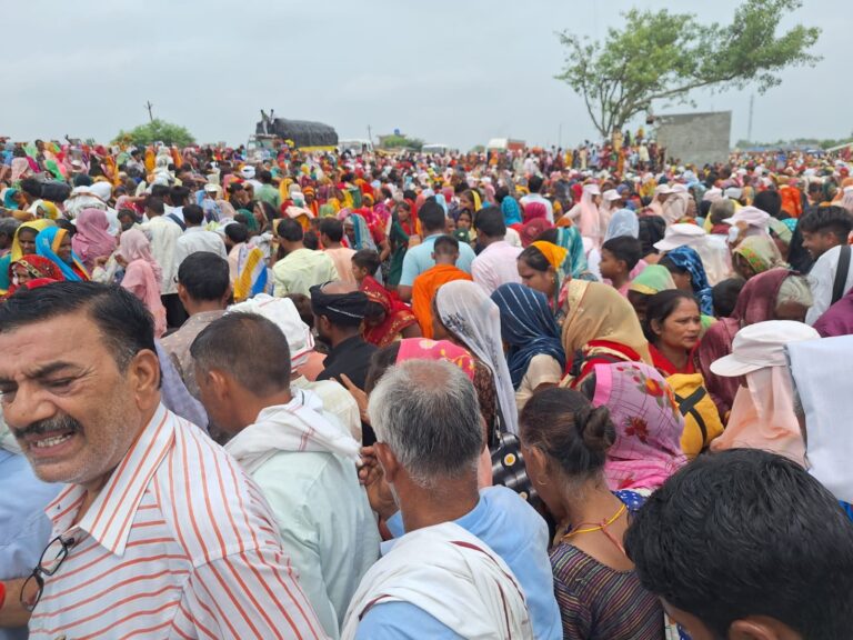 sp8a1gko_hathras-satsang_625x300_02_July_24